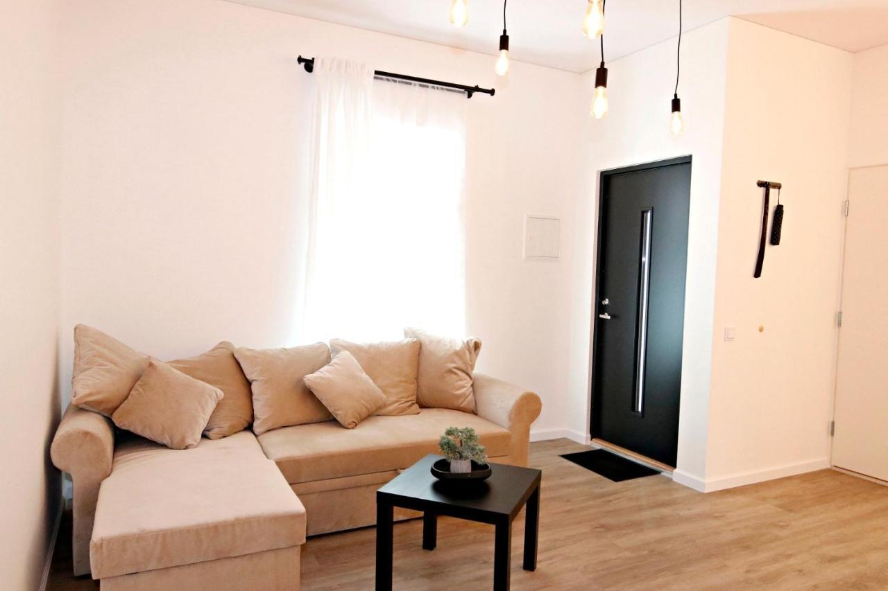 Minimalist Studio Old Town Apartments By Hostlovers Kaunas Ngoại thất bức ảnh